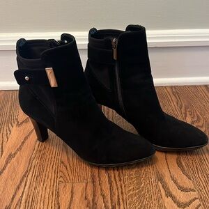Aquatalia Weather Resistant Suede Booties Size 9 1/2M